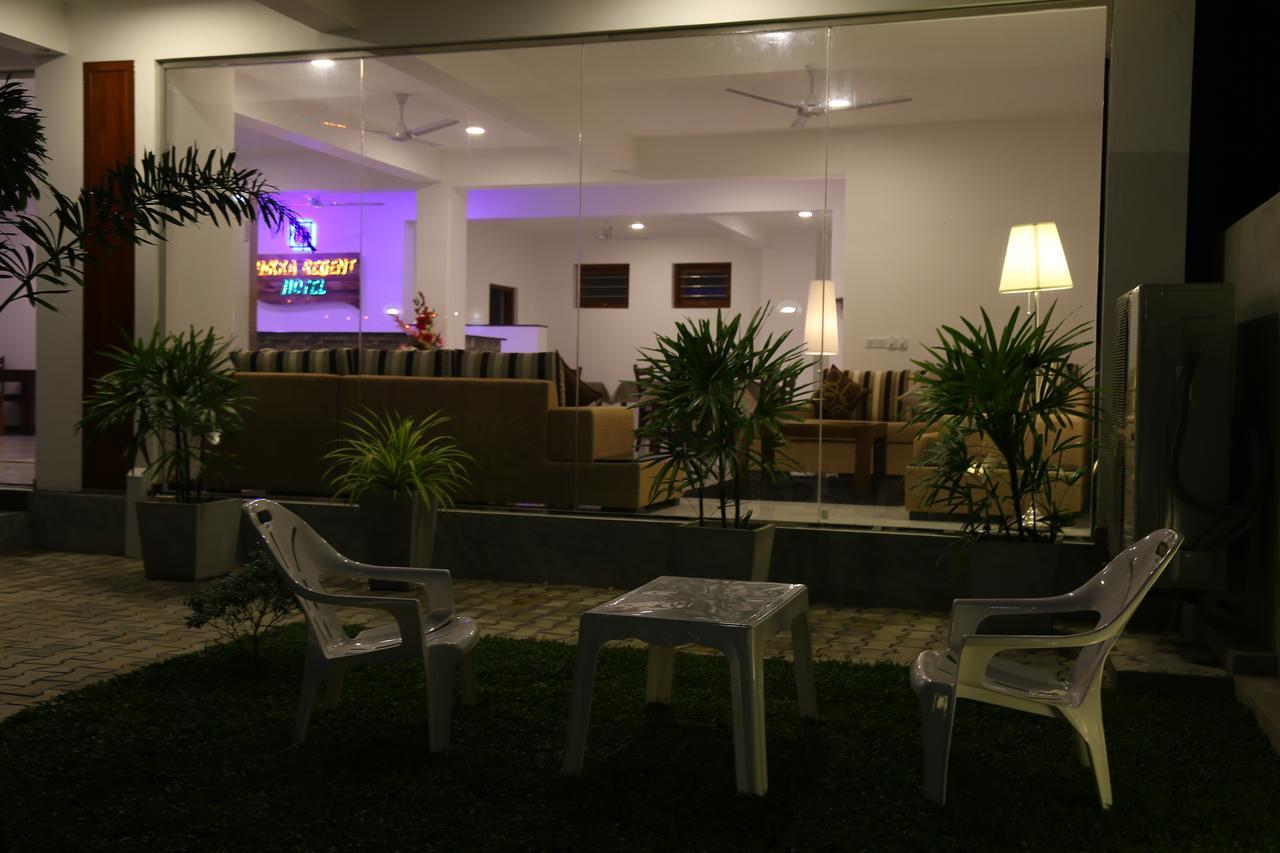 Hikka Regent Hotel Hikkaduwa Esterno foto