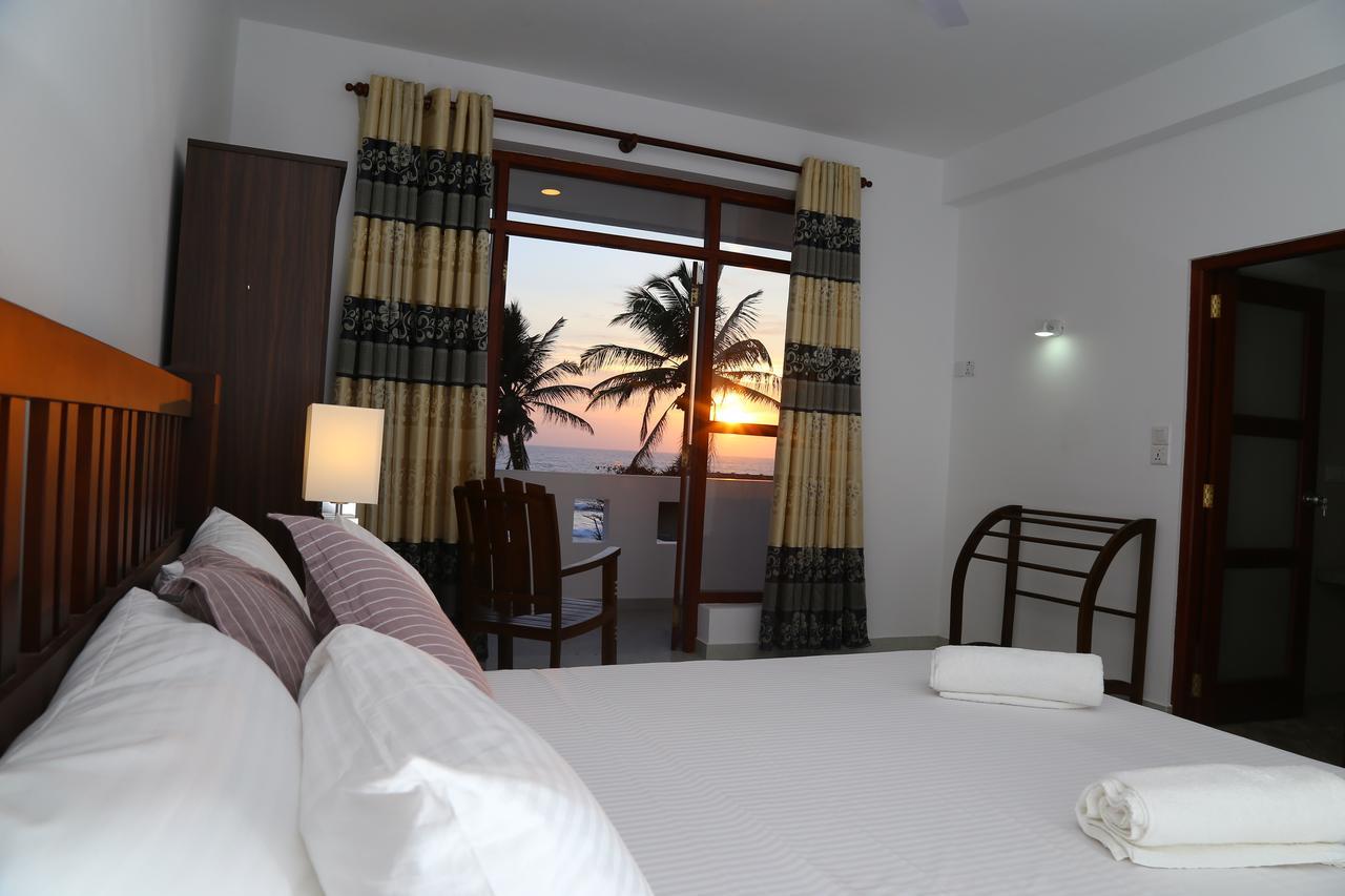 Hikka Regent Hotel Hikkaduwa Esterno foto
