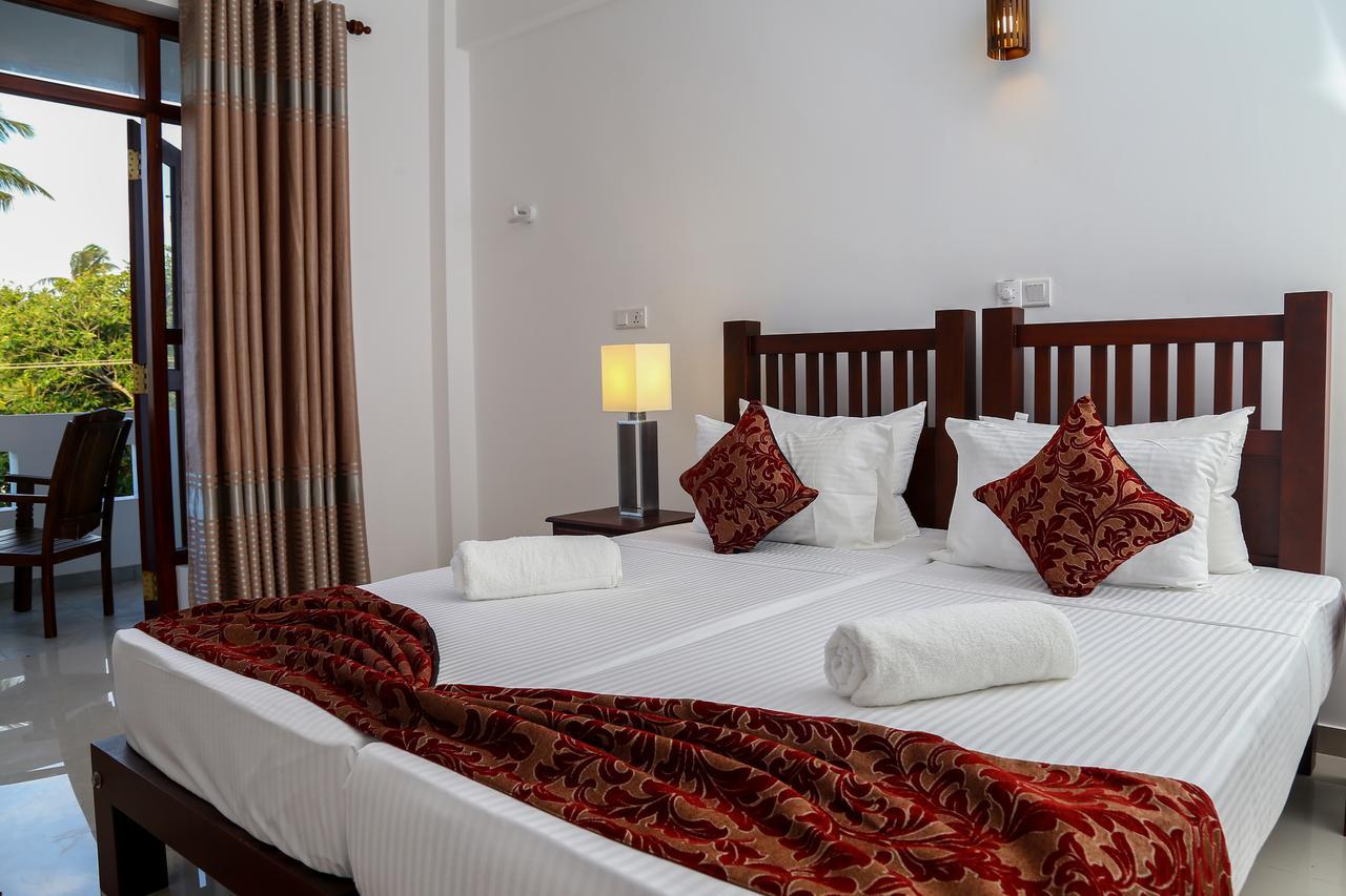 Hikka Regent Hotel Hikkaduwa Esterno foto