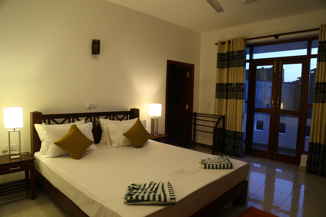 Hikka Regent Hotel Hikkaduwa Esterno foto