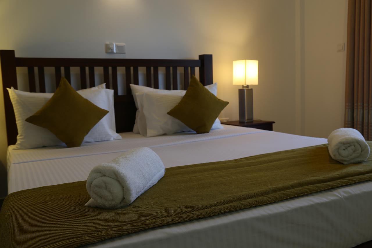 Hikka Regent Hotel Hikkaduwa Esterno foto