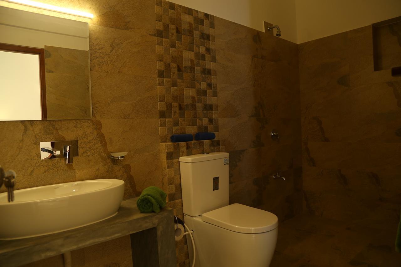 Hikka Regent Hotel Hikkaduwa Esterno foto
