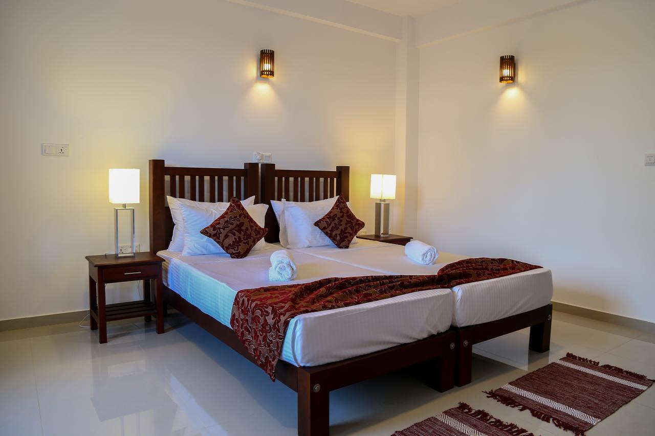 Hikka Regent Hotel Hikkaduwa Esterno foto